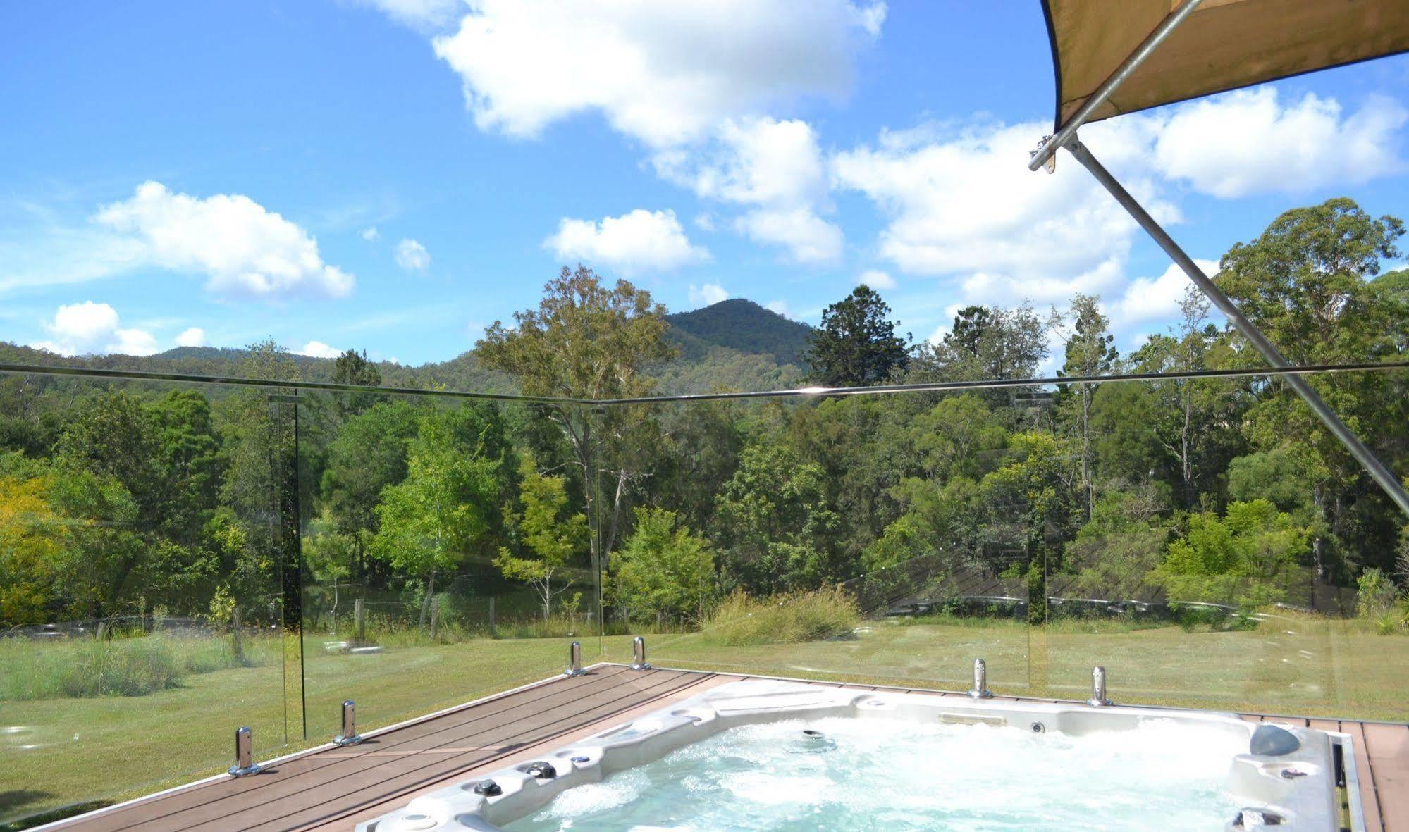 Tuckers Retreat Hotel Canungra ภายนอก รูปภาพ