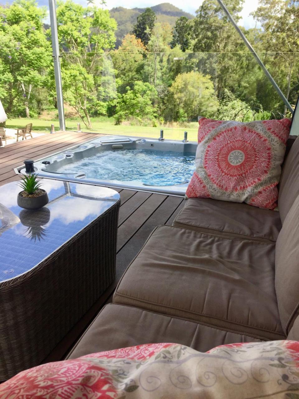 Tuckers Retreat Hotel Canungra ภายนอก รูปภาพ
